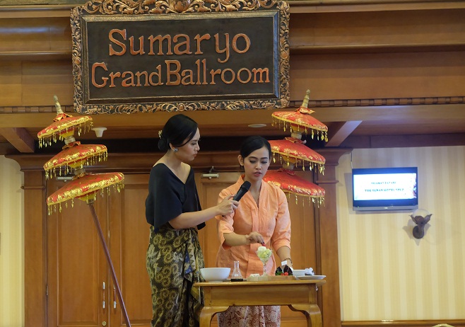 Tribute to Kartini – The Sunan Hotel Solo (2)